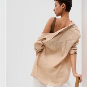 Gap Linen Boyfriend Shirt in Sandcastle Tan